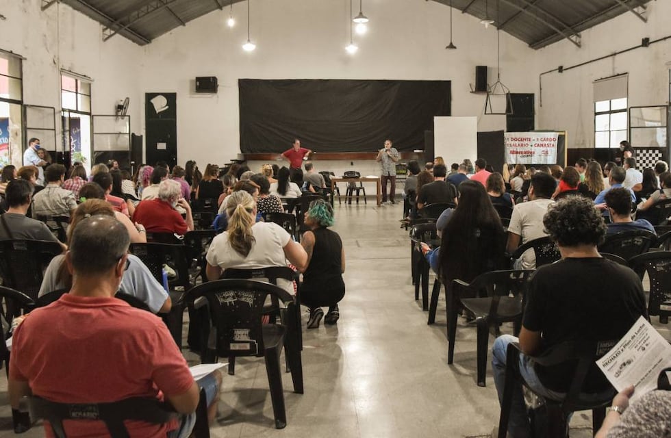 Paritaria docente en Santa Fe: Amsafe aceptó la oferta en una votación ajustada