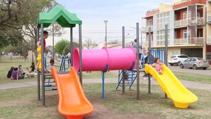 Nuevo mobiliario en el espacio verde del barrio Belgrano