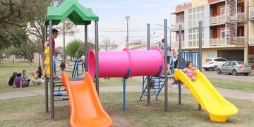 Nuevo mobiliario en el espacio verde del barrio Belgrano