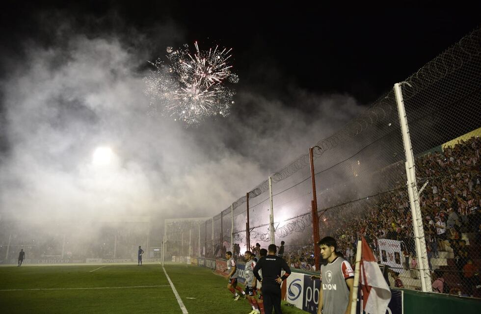 El minuto 19.18 y las fotos del fiestón en las tribunas de Instituto