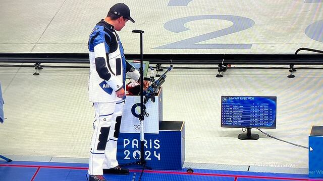 el gobernador Raúl Jalil escribió en sus redes; ¡”Gracias, Julián! Representaste con gran talento y orgullo las banderas de nuestro país y provincia