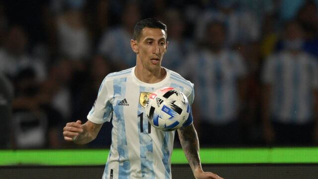 El futbolista de París Saint-Germain (PSG) utilizó la cinta de capitán ante la ausencia de Lionel Messi.