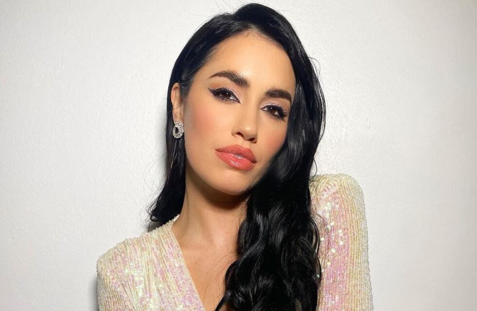 En top lila y jogging batik, el outfit con el que Lali Espósito bailó frente a la cámara y se conquistó a miles