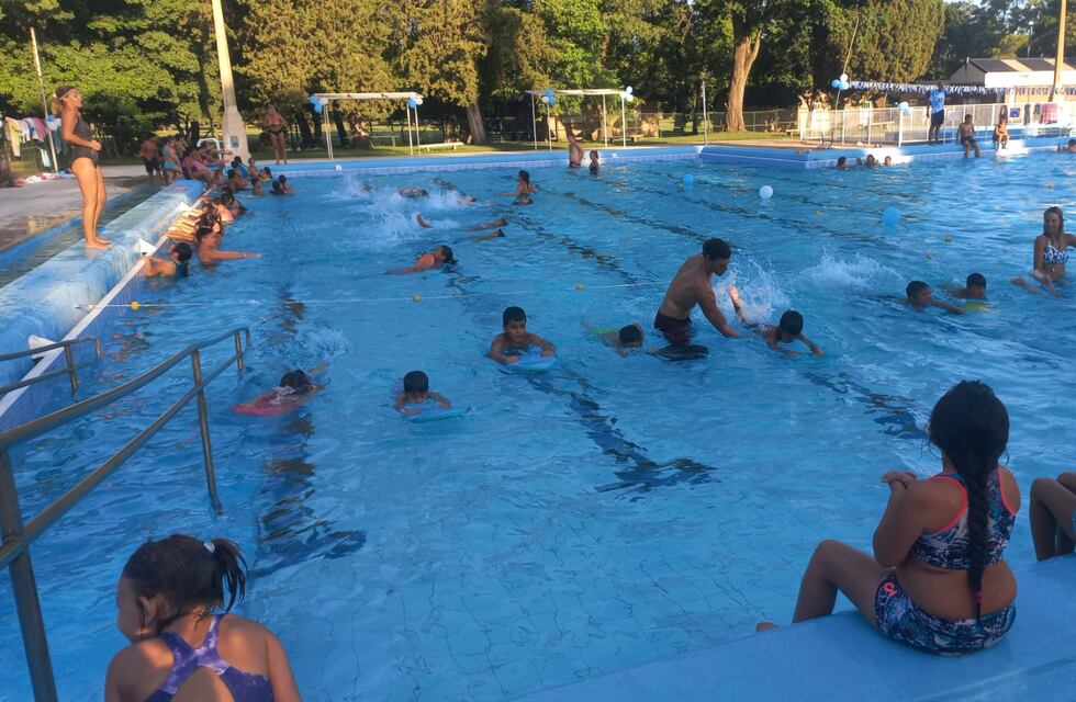 Cerró la temporada de “Todos al agua” con una gran fiesta