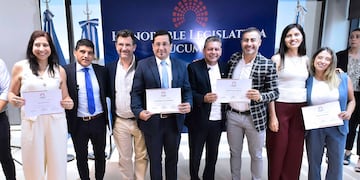 El acto tuvo como objetivo reconocer el trabajo cotidiano de politólogos tucumanos, que aportan a una sociedad más justa y solidaria.