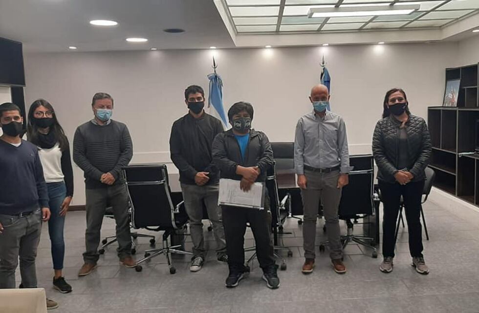 Terminó la espera, desde este lunes abren las canchas sintéticas