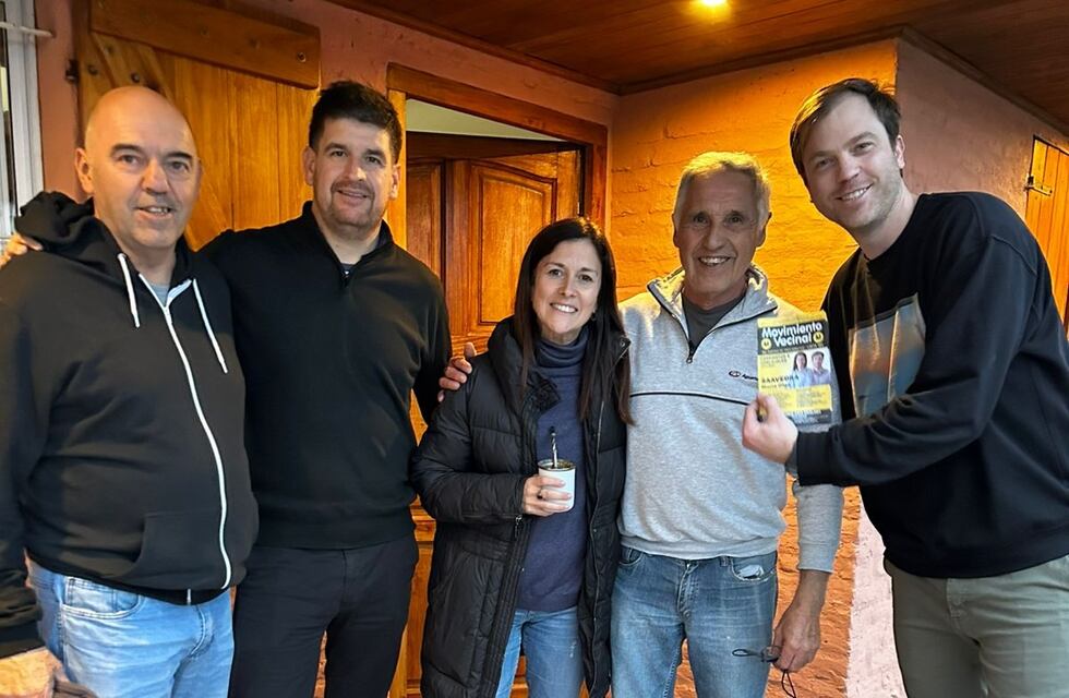 Candidatos del Movimiento Vecinal de recorrida por Claromecó y San Francisco de Bellocq