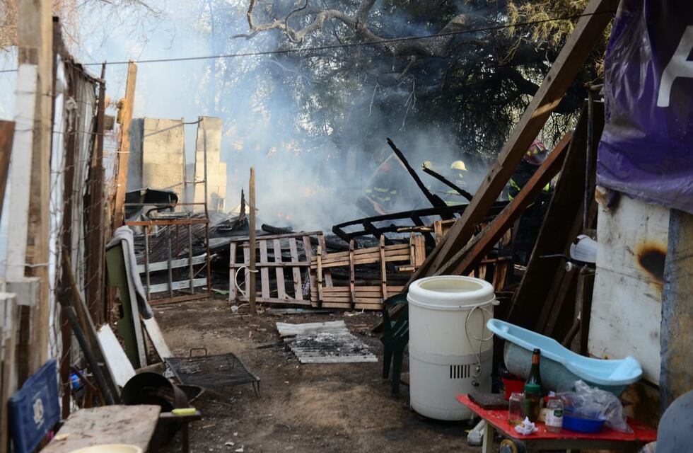Córdoba: vecinos rescataron a una embarazada que se encontraba en medio de un incendio