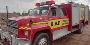 Miembros del Cuartel de Bomberos Voluntarios Forestales Costa de Araujo exigen una nueva comisión por irregularidades y malas condiciones.