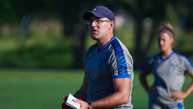 Miqueas Russo dejó la dirigencia del plantel femenino de Talleres.