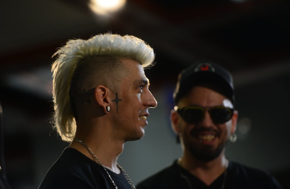Perdió su DNI en medio del baile en Córdoba: la creativa idea de la banda para encontrarlo