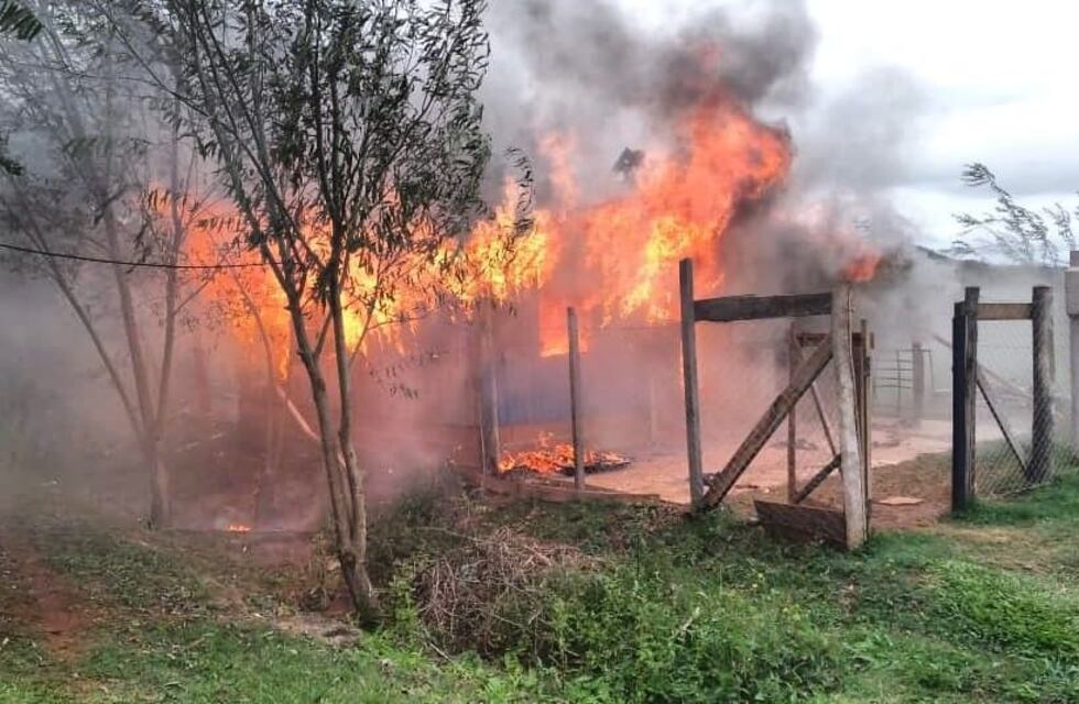 San Javier: incendio en una casa, no hay heridos