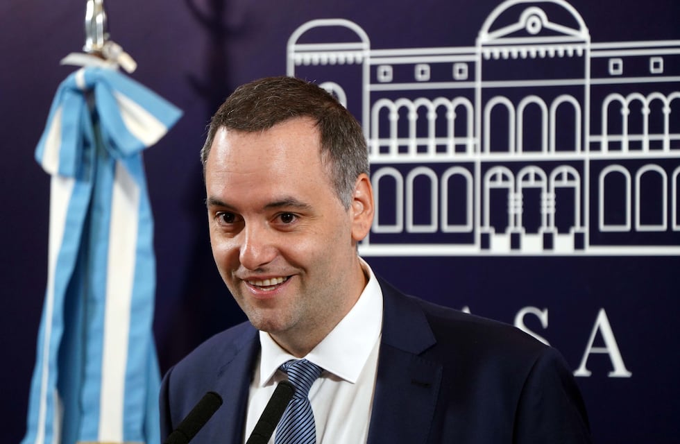 Manuel Adorni celebró la Ley Bases al estilo de Francella: “Hermosa mañana”