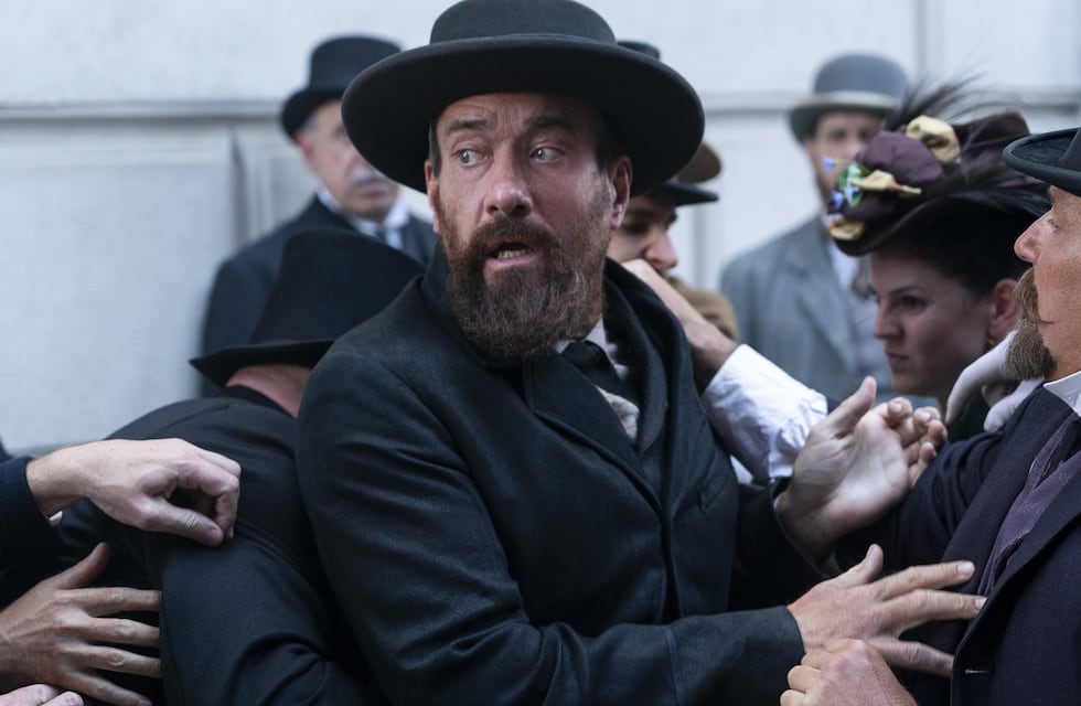 Netflix: la miniserie de 4 capítulos basada en hechos reales que cuenta el asesinato de un presidente y es un éxito total