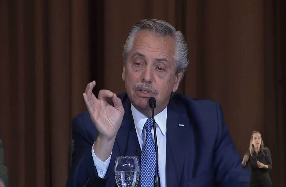 Alberto Fernández volvió a arremeter contra Macri y criticó a los medios de prensa