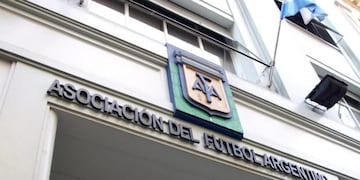 El Tribunal de Disciplina de la Asociación del Fútbol Argentino todavía no tomó una decisión final sobre el escándalo de Lucas Comesaña, Gimnasia y Esgrima de Jujuy y Deportivo Madryn.