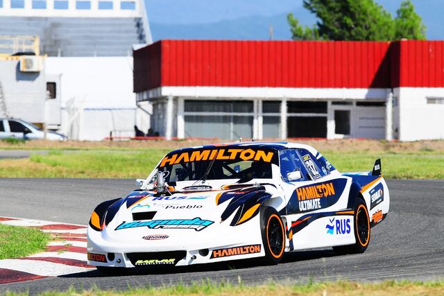 Córdoba Pista se destacó en el Autódromo Oscar Cabalén.