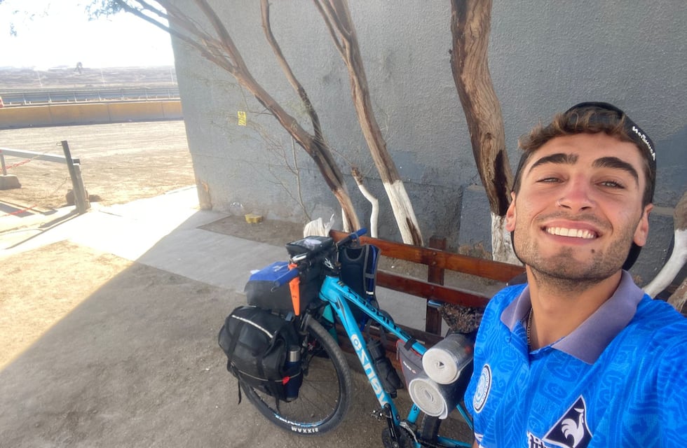 Belgrano en Sudamericana: un cordobés hizo más de 1.500 kilómetros en bicicleta para ver al Pirata