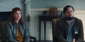 Jennifer Lawrence y Leo DiCaprio en una de las escenas de Don't Look Up (Captura de pantalla).