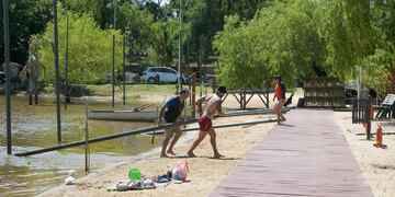 La apertura se debe a que el río Paraná se encuentra estable y por debajo del nivel de alerta.