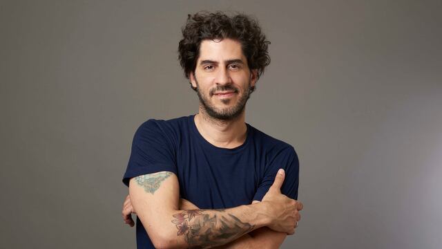 "La vida es divertida y tremenda. Me gusta mover a la risa pero n me alcanza con eso nomás: me interesa que el humor se meta con lo paradojal de nuestra existencia y pueda transformarse en un espejo del otro", admite Tute. Foto: Alejandra López / prensa.