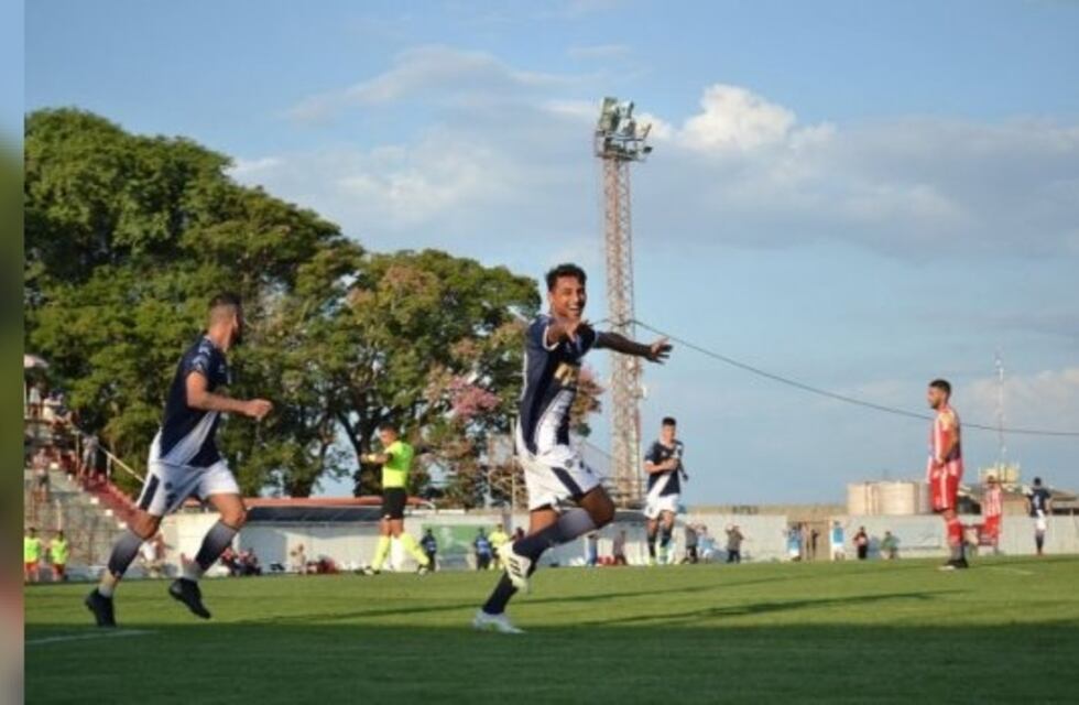 Bustamante se suma a Sportivo Belgrano