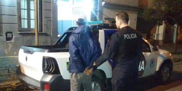 Amenazó de muerte a su pareja y agarró del cuello a su hija de 11 años