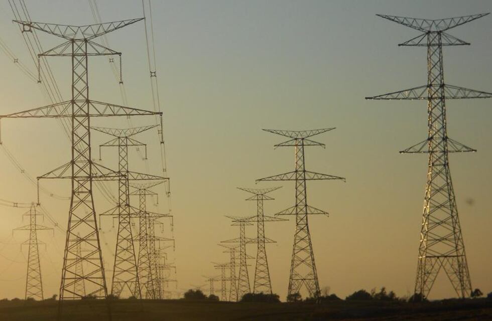 La Secretaría de Energía afirma que el sistema de transporte está “saturado” y que es “imprescindible” readecuar tarifas