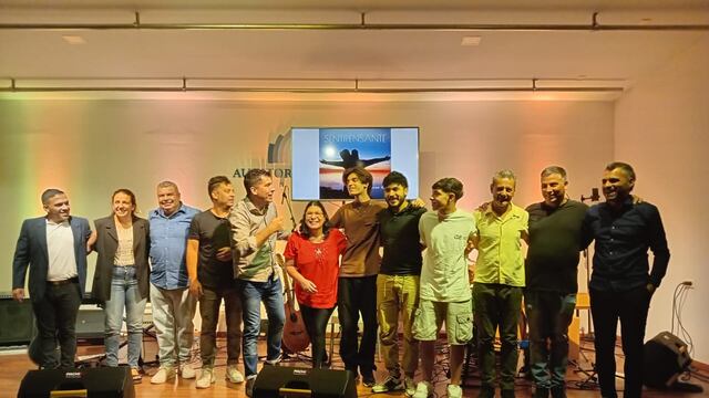 Cristian Ojeda presentó su primer disco en Arroyito