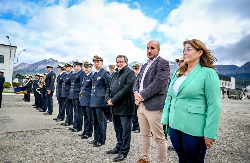 Ceremonia de cambio de comando del Batallón de Infantería Marina N°4