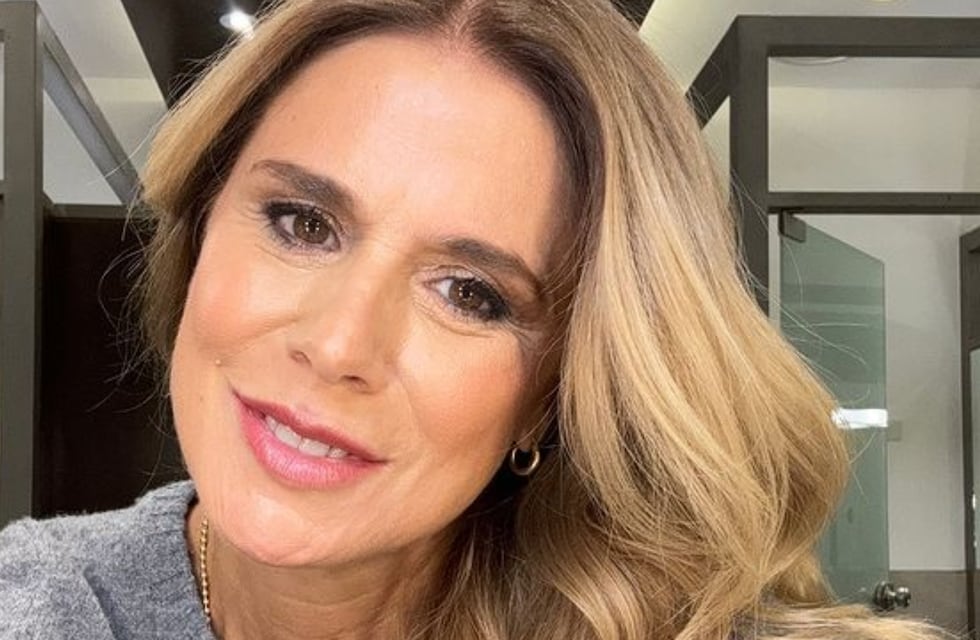 A los 58 años, Flavia Palmiero se animó a una microbikini con brillos que resaltó su figura