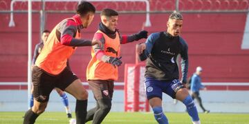 Independiente Avellaneda jugaron un amistoso en el estadio "Libertadores de América".