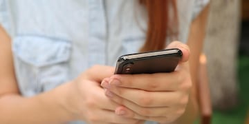 Especialistas en delitos económicos detallaron que el objetivo de esta nueva modalidad es robar la identidad de la cuenta de WhatsApp. Gentileza