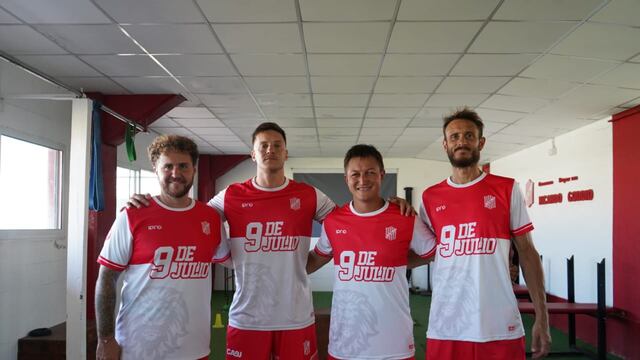 Martin Bieler (ayudante de campo), Matias Barello (preparador físico), Maximiliano Barbero (DT), Miguel Monay (ayudante de campo)