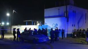 Acribillaron a un joven frente a un club barrial