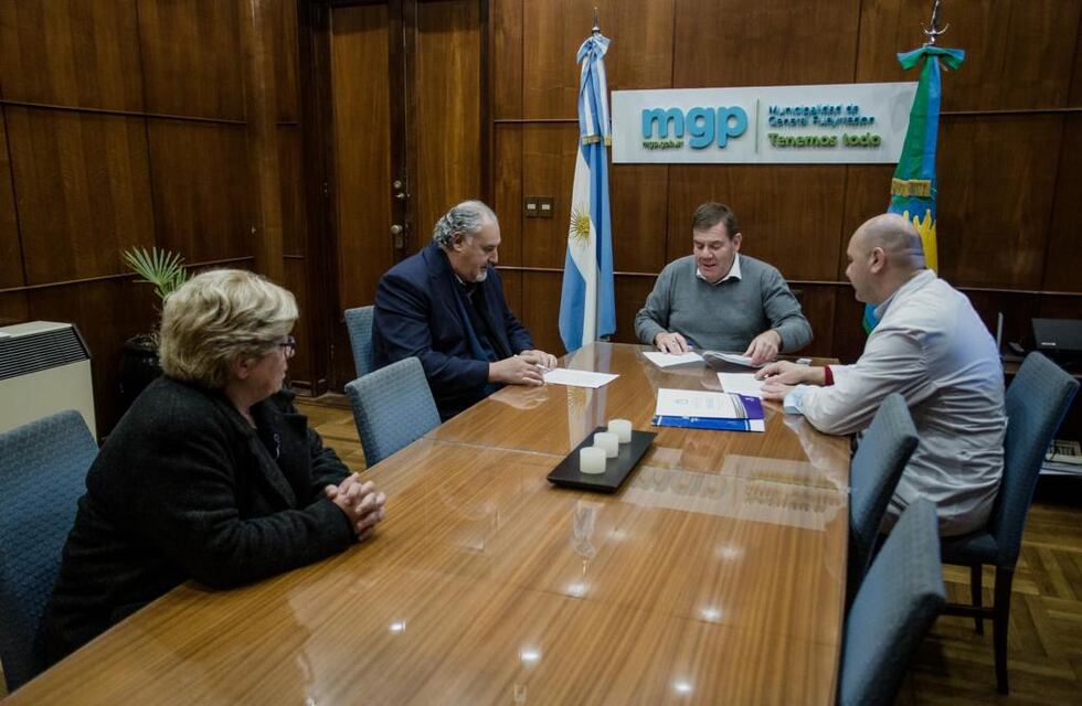 Estudiantes avanzados de la Escuela de Medicina realizarán prácticas profesionales en los centros de salud municipal