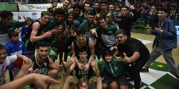 Atenas festejó ante San Lorenzo en el Cerutti. (Facundo Luque / La Voz)