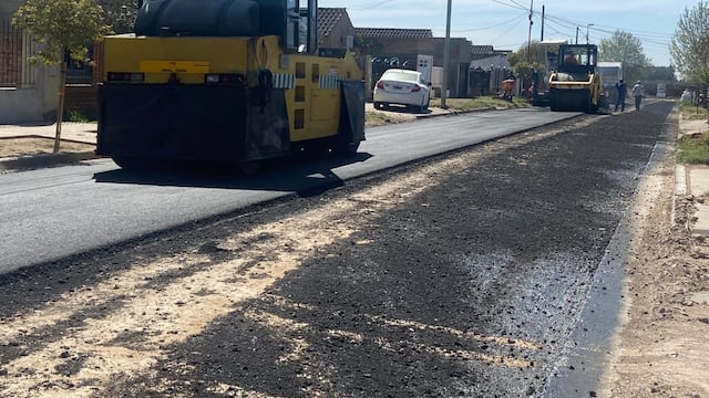 En noviembre finalizará la pavimentación de cuadras en el barrio Nueva Bahía
