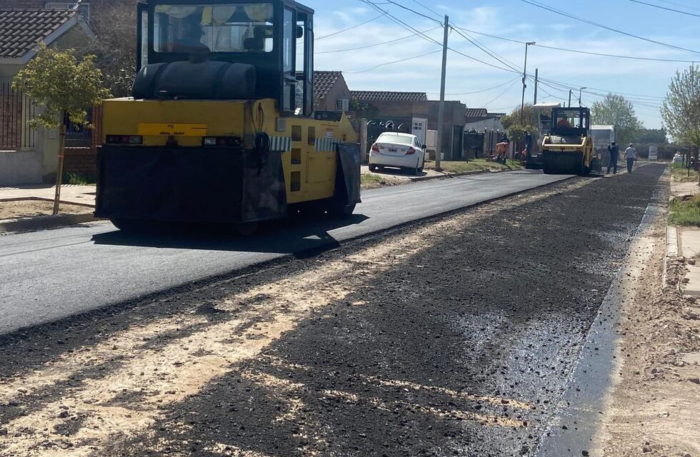 En noviembre finalizará la pavimentación de cuadras en el barrio Nueva Bahía