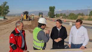 Katopodis vino a Mendoza, el marco de la campaña electoral. Recorrió distintas obras en rutas mendocinas y dialogó con personal de Vialidad Nacional.