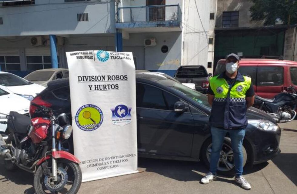 La policía logró secuestrar más de $70 mil y los vehículos de una banda de “rompevidrios”