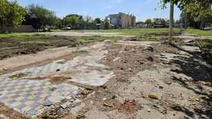 Así se encuentra el expredio de Luz y Fuerza en el barrio Belgrano