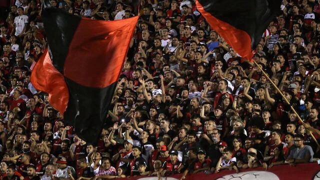 El público copó el Coloso del Parque de la Independencia en los partidos con River y Defensa y Justicia.