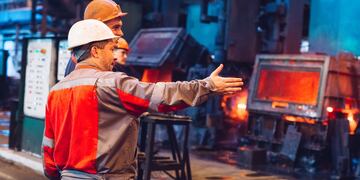 Mejoró la industria en enero y la construcción frenó su caída.