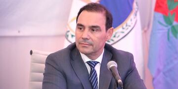 El gobernador correntino criticó la convocatoria de Sergio Massa y apuntó contra su gestión como ministro.