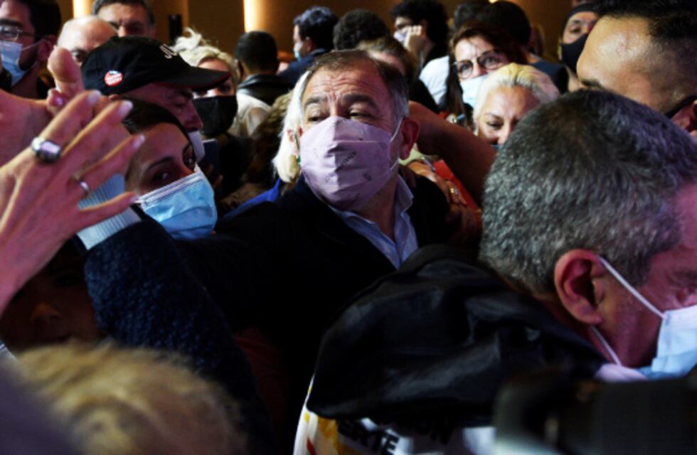 Clima caliente en Córdoba tras las PASO 2021: Juez le respondió a Llaryora