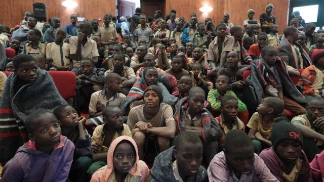 Más de 40 personas secuestradas en un internado de Nigeria