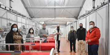 El gobernador Omar Perotti recorrió la nueva terapia intensiva modular de Rafaela