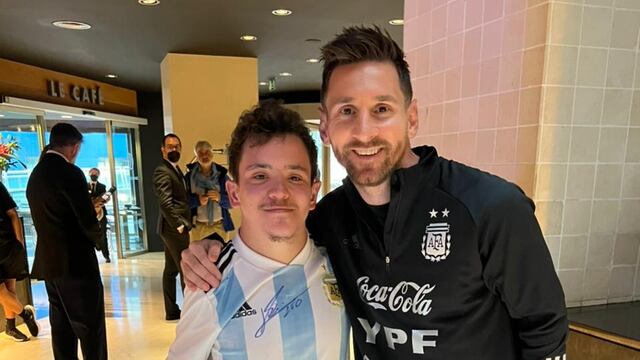 Tomi, el hincha de Unión que llegó a Messi y se llevó un particular regalo.