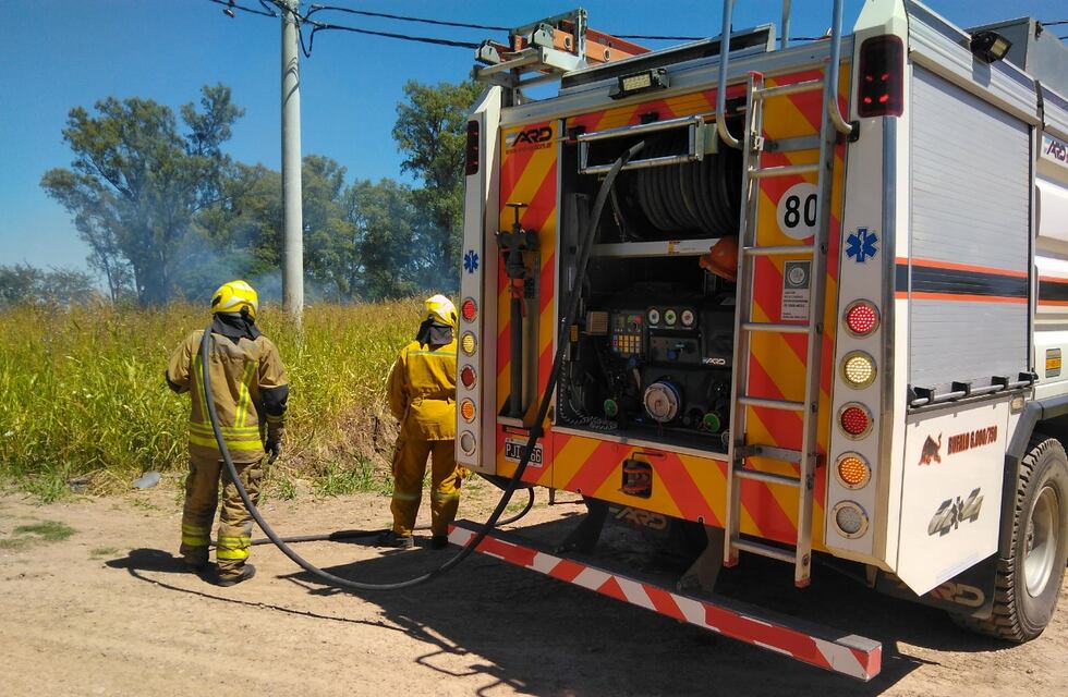 Comienzan a vacunar a los Bomberos de Pérez